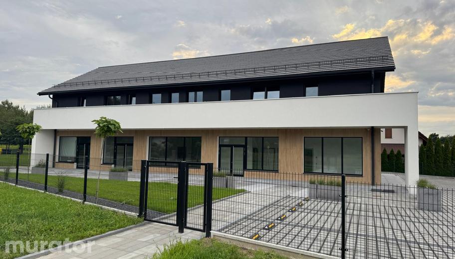 Budynek usługowy z częścią mieszkalną UC69a
