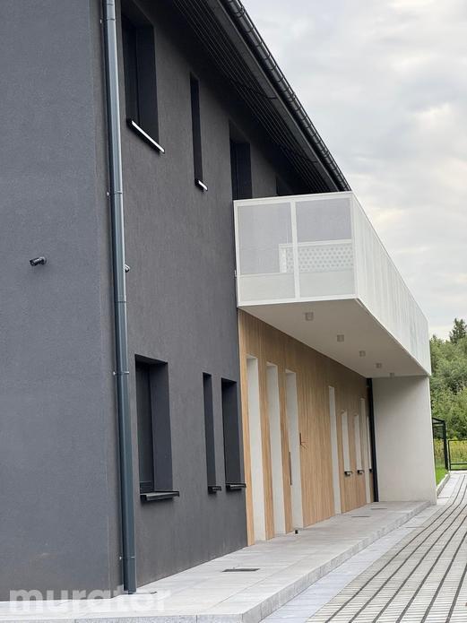 Budynek usługowy z częścią mieszkalną UC69a